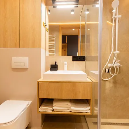 Lodge комплекс відпочинку крихая *